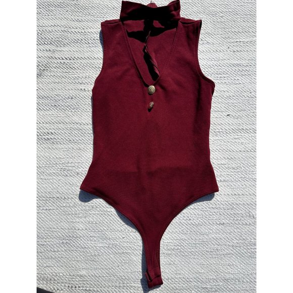 Lulu Womans Small Bodysuit Burgundy Powerhouses V Neck Sleeveless Pull On Modern - Picture 4 of 7